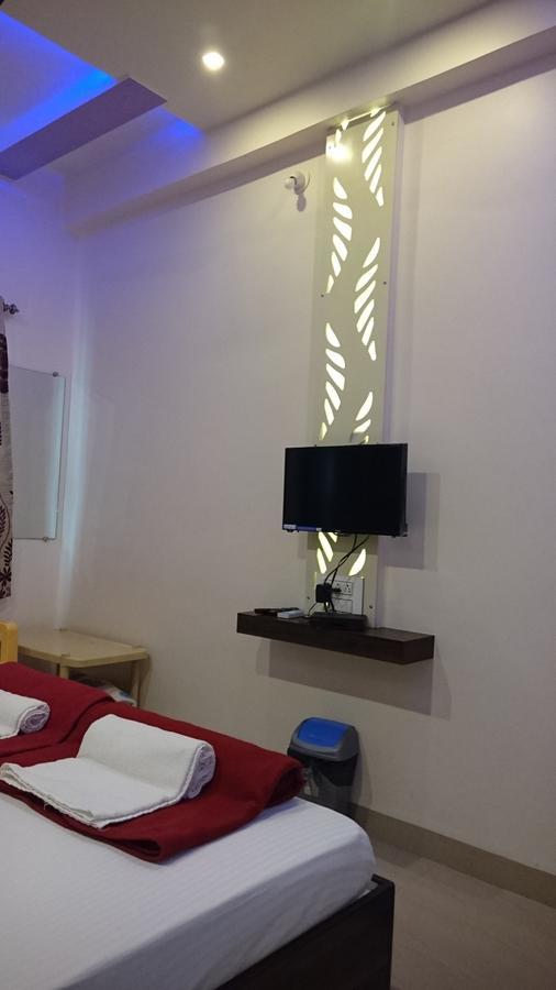 Yuvraj Lodge Osmanabad 外观 照片