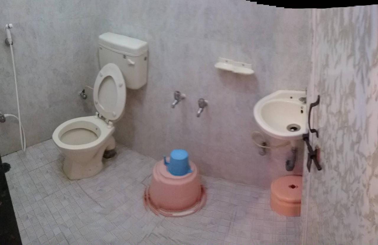Yuvraj Lodge Osmanabad 外观 照片